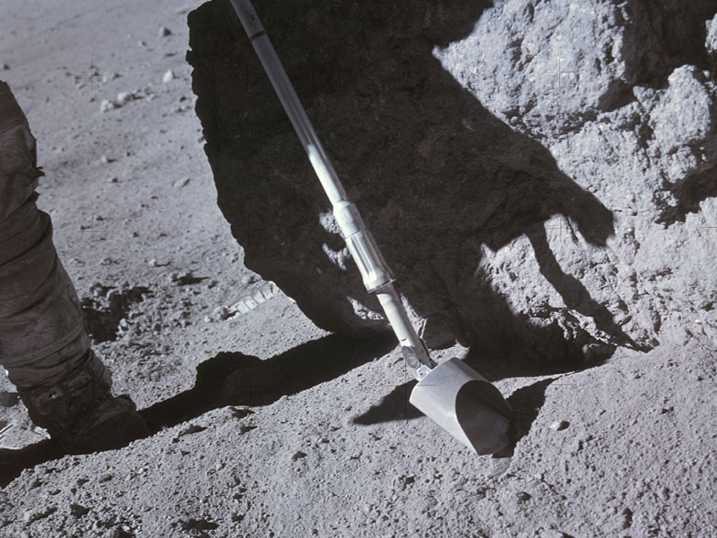 Sampling the lunar surface close to location for 68501