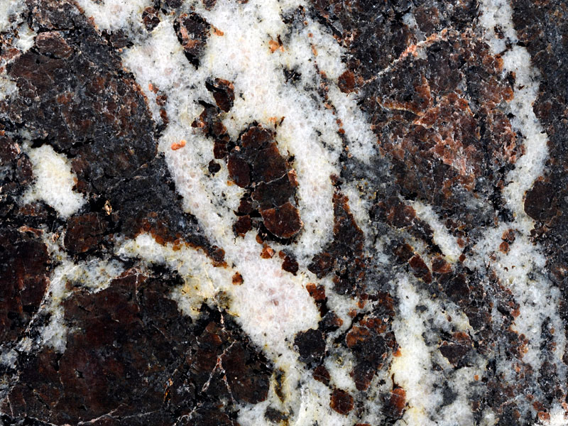 garnet sillimanite gneiss - width 4 cm