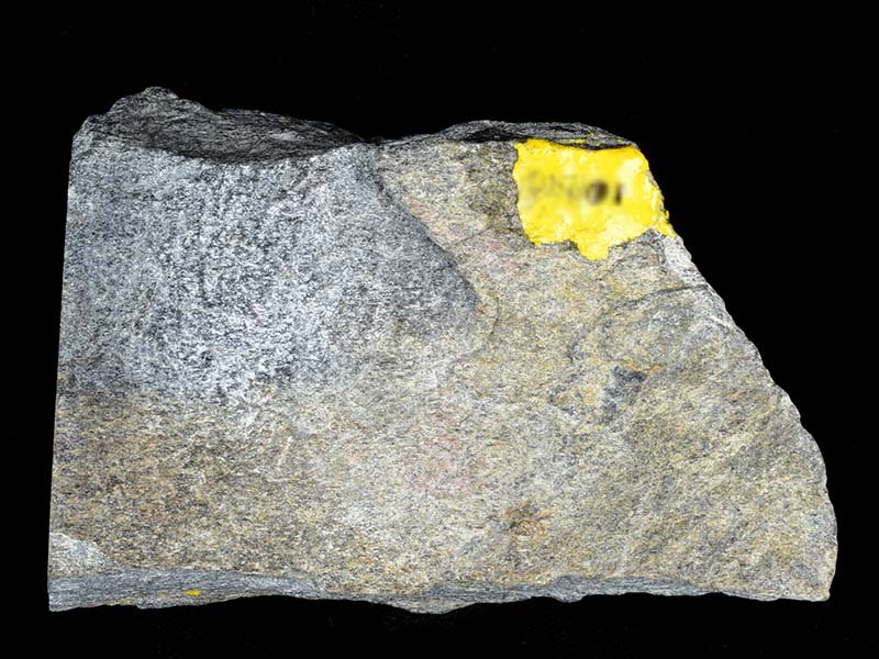 width 9 cm