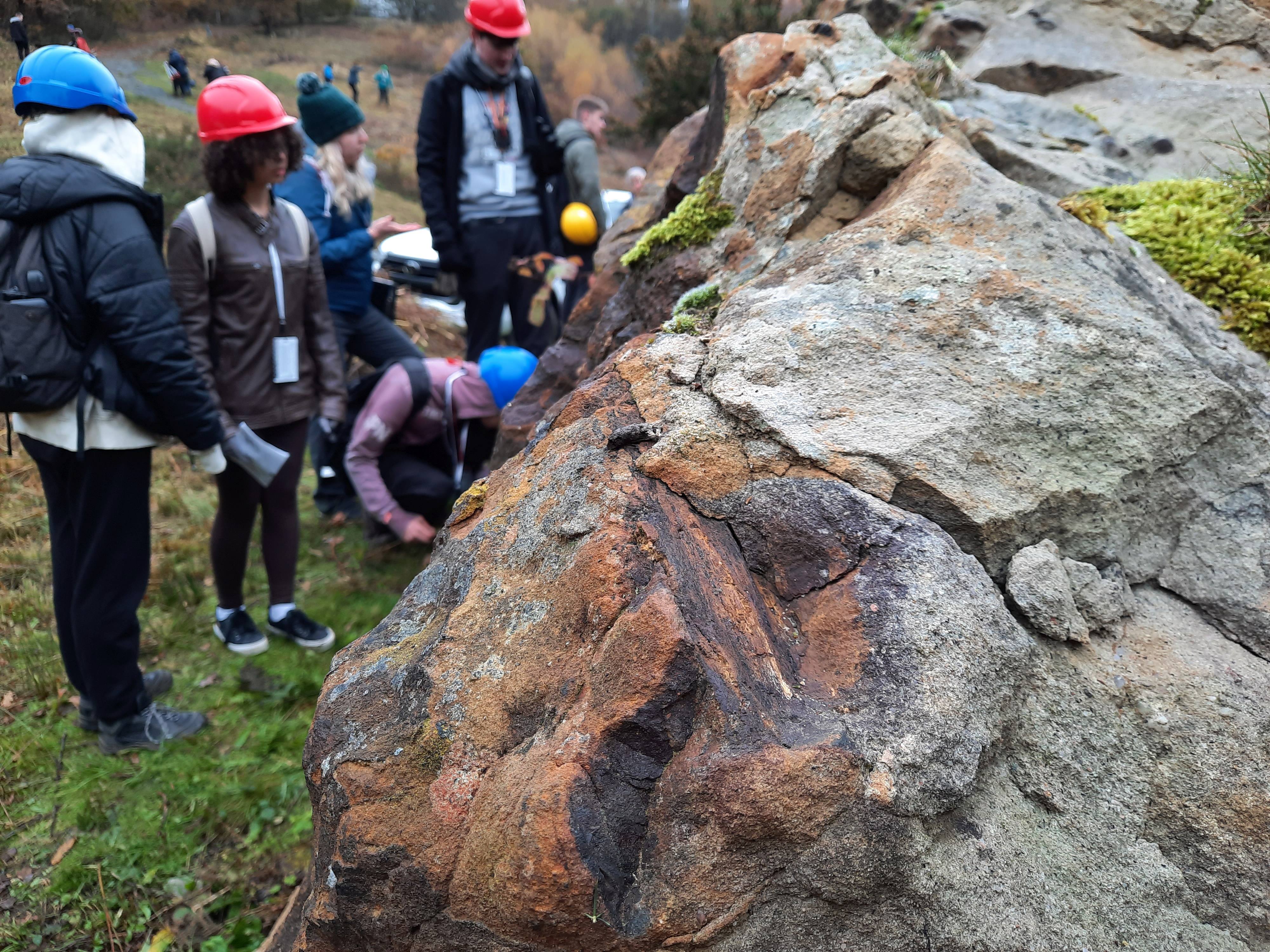 Carboniferous channel sandstone, Doulton's Claypit, with onlookers